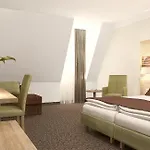 Otel Hubertushoehe Pentling