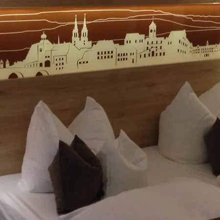 Hubertushoehe 3* Pentling